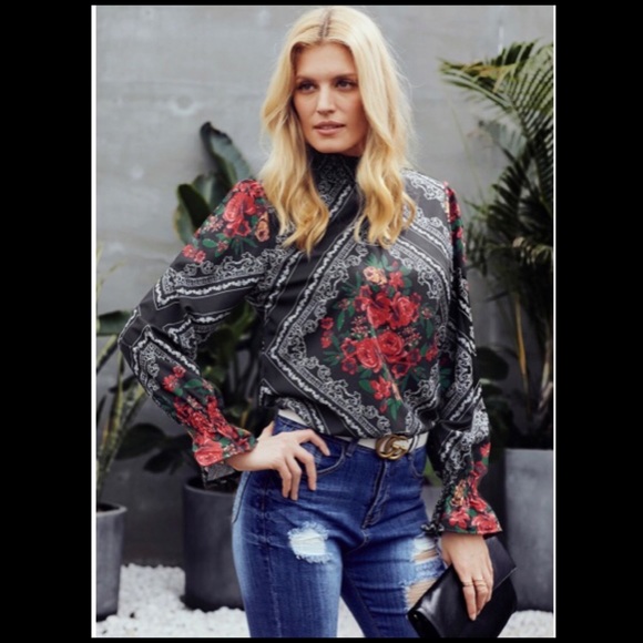 🥀🎉HP🎉ONE LEFT: Gothic Roses Smocked Blouse! - Picture 1 of 6